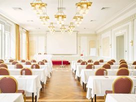 5 Tage mit Frühstück im Hotel Schloss Wilhelminenberg