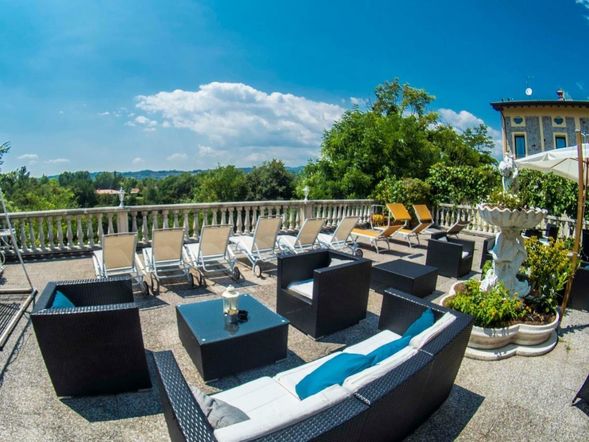 Borgo dei Poeti Romantik Hotel