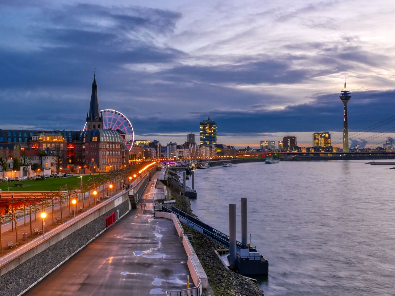 4 Tage mitten in Düsseldorf mit Frühstück