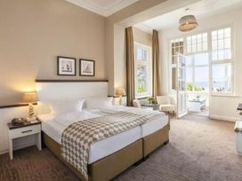 Wasser, Sonne & Strand im Hotel Strandschlosschen