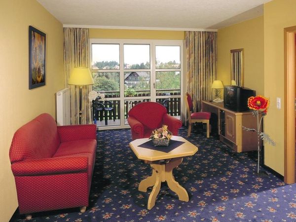Weihnachts-Spezial 4 Tage im 4 Sterne Wellnesshotel im Harz in Braunlage-Hohegeiß, Niedersachsen inkl. Frühstück