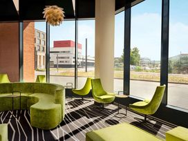 2 Tage Kurzurlaub mit Frühstück im Super 8 by Wyndham Mainz Zollhafen