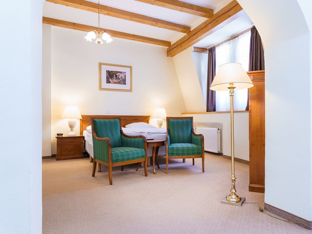 Wellnesszeit in Karlsbad mit Massage & Stadtführung