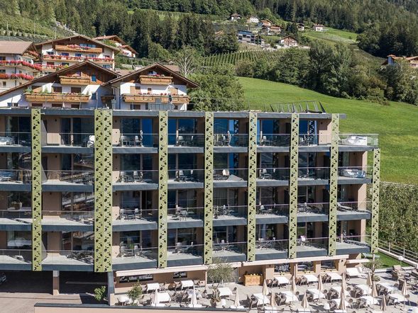 Oliven- & Genusshotel Hirzer