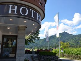 E-Bike & Wandern & Allgäuer Bergwelt & Infinity Pool