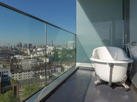 2 Tage im 25hours Hotel Das Tour