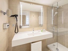 2 Tage im Hotel NH Hamburg Mitte 