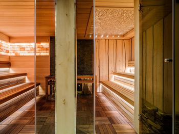 Wellnesszeit in Karlsbad mit Massage & Stadtführung