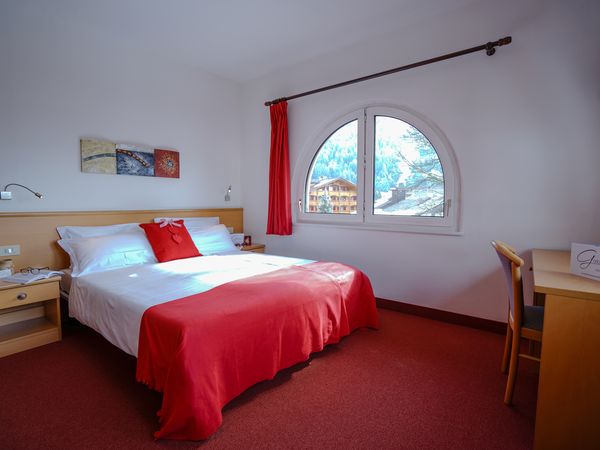 Magischer Ort in majestätischen Dolomiten - 4 Tage in Pera di Fassa, Trentino-Südtirol inkl. Frühstück