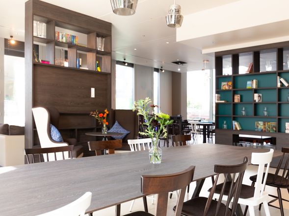 Stellaris Apartment Hotel