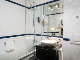 3 Tage Stadtreise mit Frühstück im Arthotel ANA Gala