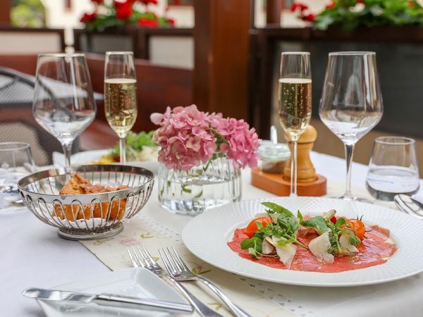 Weinfreu(n)de inkl Abendessen & Weinbegleitung 4 Tage in Glottertal Halbpension