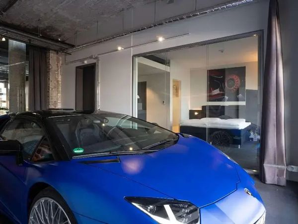 7 Tage Auto-Erlebnis in der Motorworld Köln V8 Hotel Köln, Nordrhein-Westfalen