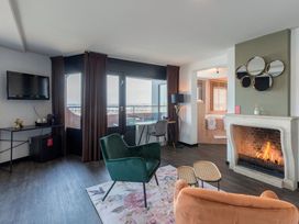 5 Tage im Leonardo Hotel IJmuiden mit Frühstück