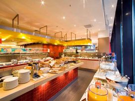 2 Tage mit Frühstück im Hotel Novotel Aachen City