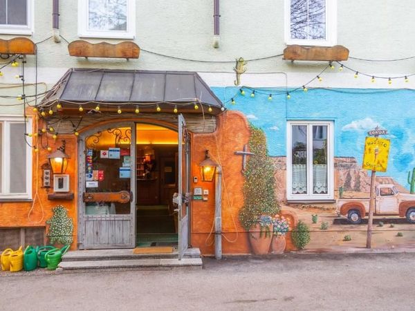 Berge und Seen mit dem E-Mountainbike erkunden mit FR in Bad Ischl Frühstück