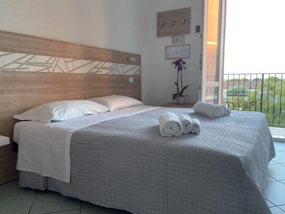 Doppelzimmer mit Balkon