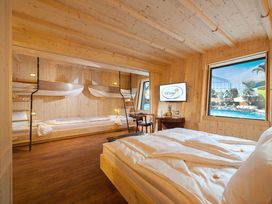 Erding Ahoi: 2 Tage die größte Therme der Welt pur!