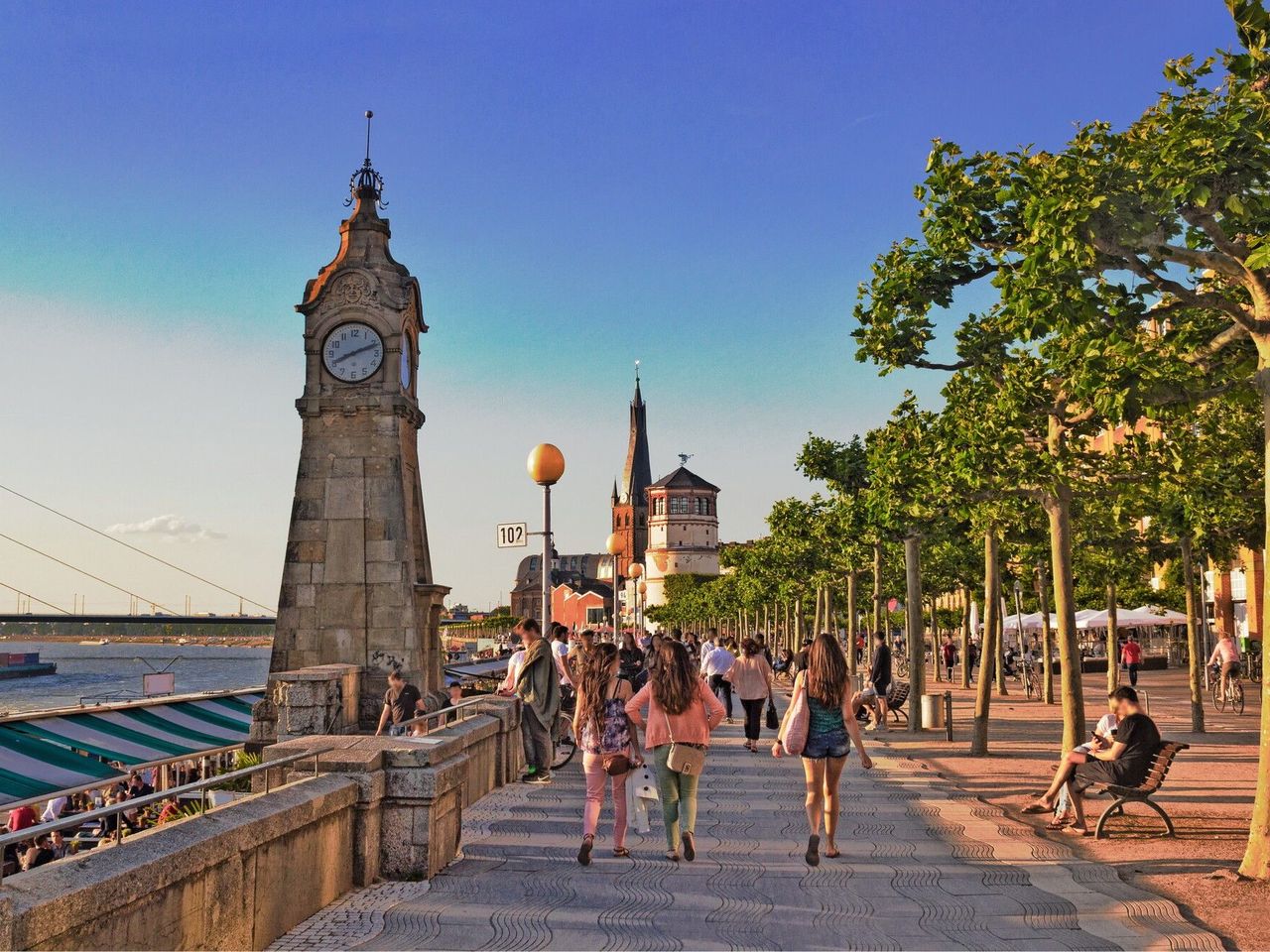 Düsseldorf erleben mit Frühstück & Dinner / 3 Tage