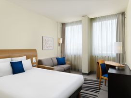 2 Tage Kurzurlaub mit Frühstück im Novotel Budapest Danube