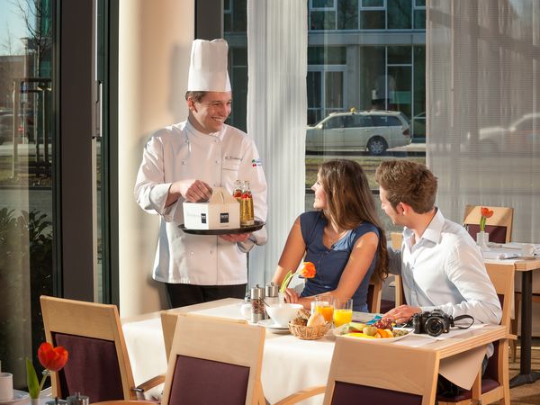 2 Tage Sightseeing Trip Berlin (Anreise Fr.-So.) Frühstück