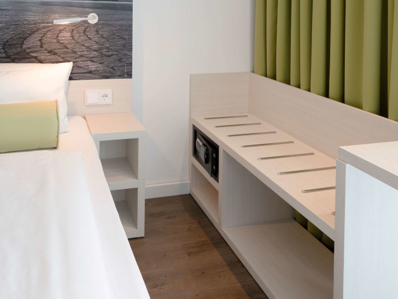  Super 8 by Wyndham Dresden