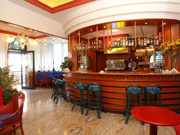 4 sonnige Tage an der Küste Italiens verbringen in Lido di Jesolo, Venetien inkl. Halbpension