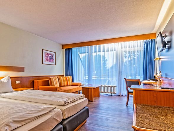Familienzimmer mit Balkon