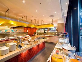 2 Tage mit Frühstück im Hotel Novotel Aachen City