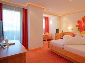 4 Tage Alpenluft im Schweizer Samnaun Dorf