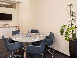2 Tage im NH Danube City mit Frühstück