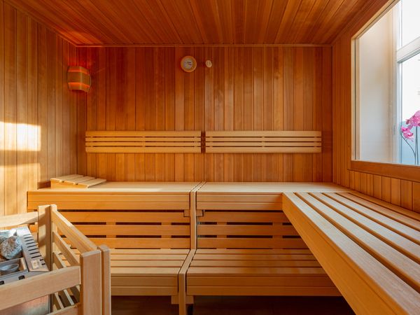 4 Tage Schloss-Romantik am See in Mecklenburg in Schorssow, Mecklenburg-Vorpommern inkl. Halbpension