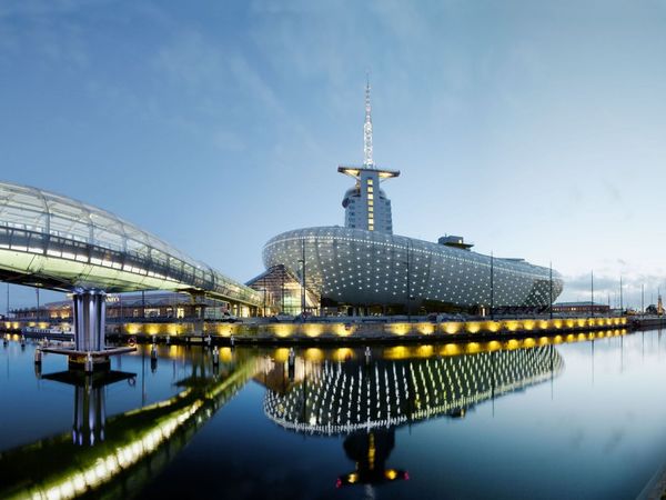 2 Tage im Herzen von Bremerhaven Atlantic Hotel Sail City, Bremen