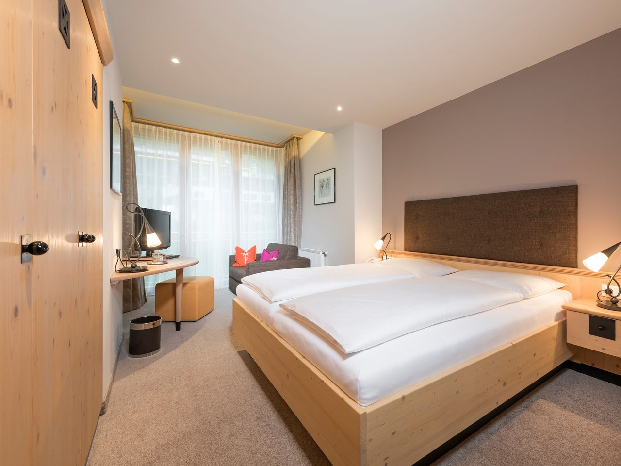 Doppelzimmer CLASSIC mit Balkon