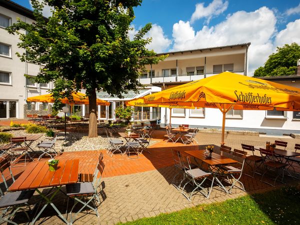 Wohlfühlwellnessurlaub mit Treatments & Halbpension: 8 Tage in Bad Driburg Wohlfühlhotel Hotel Am Park inkl. Halbpension