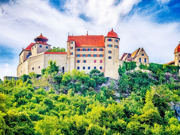 2 Tage Romantische Zeit zu Zweit Hotel Krone Oettingen in Oettingen i.Bay., Bayern inkl. Halbpension