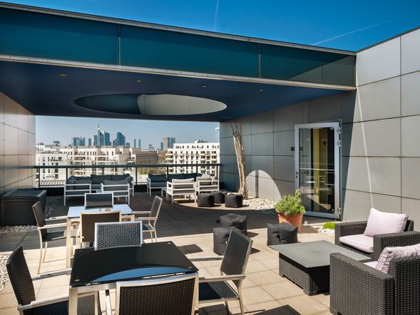 Plaza Hotel & Living Frankfurt