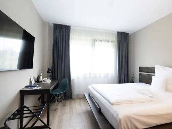 Doppelzimmer STANDARD mit Queensize Bett