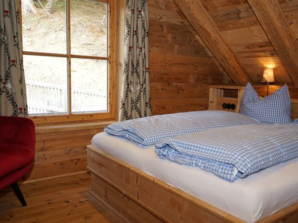 Superior Zimmer mit BAD/WC 16m²