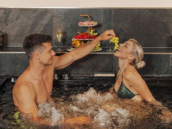 Romantische Auszeit im Private SPA am See - 4 Tage in Nienburg (Saale), Sachsen-Anhalt inkl. Vollpension