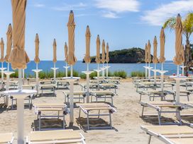 Mediterranes Elba-Urlaub direkt am Meer mit HP| 8Tage