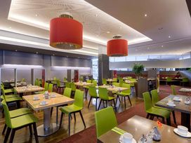 2 Tage mit Frühstück im Hotel Novotel Aachen City