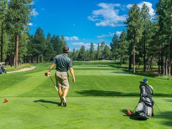 Golfgenuss im Allgäu vor alpiner Kulisse