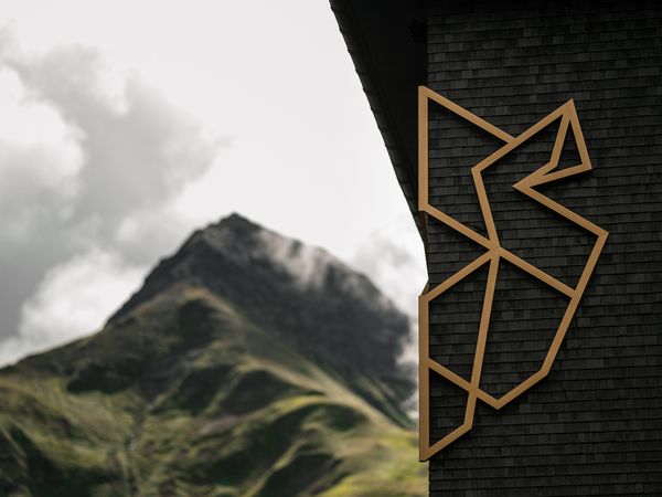 Dem Gipfel entgegen – Wandererlebnis mit geführter Bergtour inklusive Halbpension | 4 Tage Berghotel kleiner Biber in Warth am Arlberg, Vorarlberg inkl. Halbpension