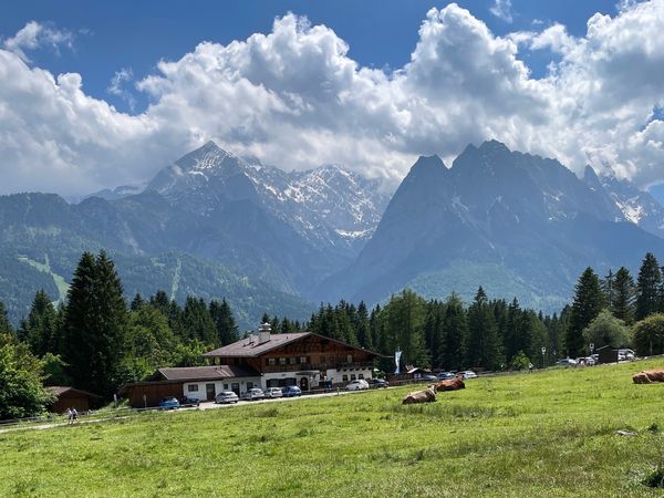 7 Tage Urlaub in den Alpen mit Einkehr in die Windbeutelalm in Garmisch-Partenkirchen, Bayern