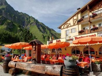 4 Tage Alpenluft im Schweizer Samnaun Dorf