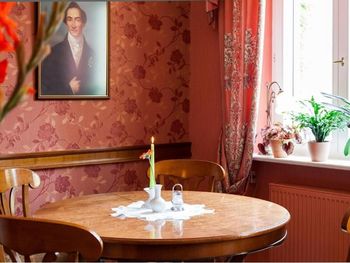 Bild 8 von 25