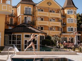 Wellnesszeit im einzigartigen Wohlfühlhotel im Thermen- & Vulkanland inkl. Abendmenü | 4 Nächte