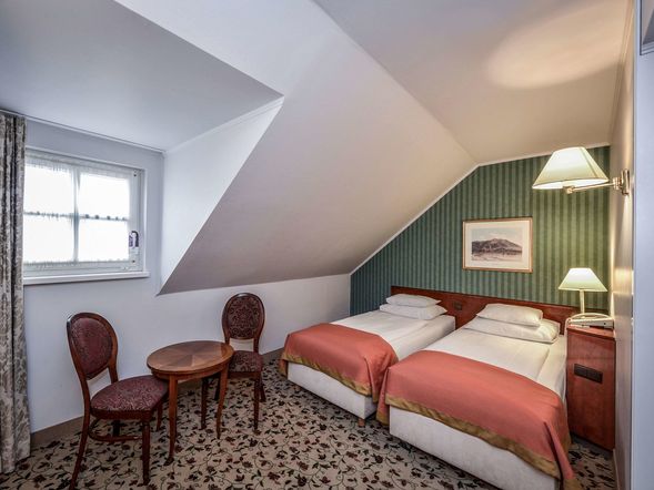 Doppelzimmer STANDARD mit zwei Einzelbetten