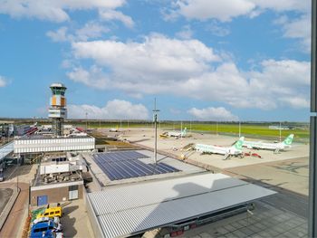 4 Tage außergewöhnlich nächtigen direkt am Flughafen